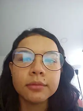 azumiichan online show from 01/07/26, 02:00