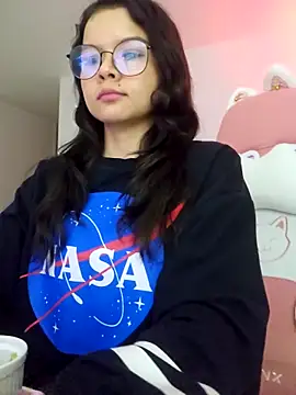 azumiichan online show from 02/11/26, 12:10