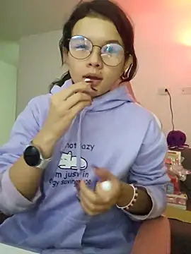 azumiichan online show from 03/19/26, 12:10