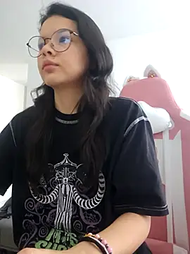 azumiichan online show from 02/05/26, 02:02