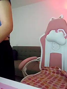 azumiichan online show from 04/10/26, 12:06