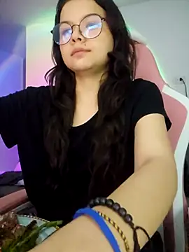 azumiichan online show from 11/04/25, 11:52