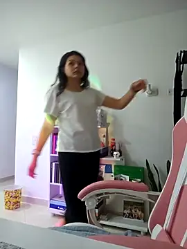 azumiichan online show from 03/21/25, 04:06