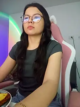 azumiichan online show from 10/21/25, 12:00