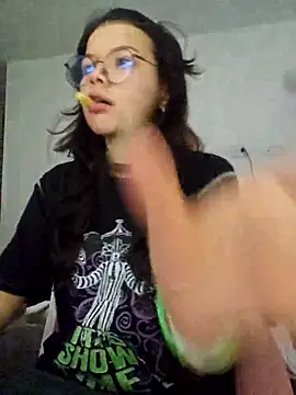 azumiichan online show from 04/23/26, 11:17