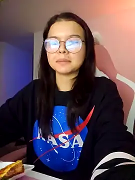 azumiichan online show from 11/27/25, 12:11