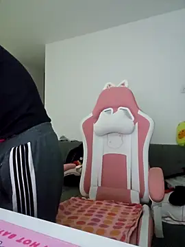 azumiichan online show from 04/21/26, 12:01