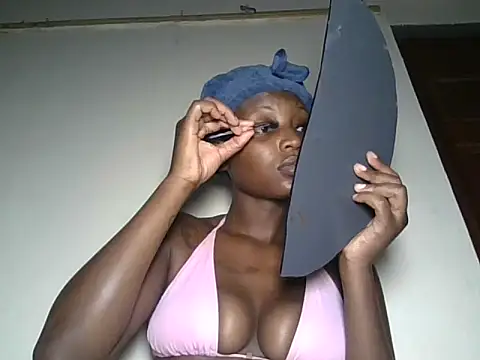 Snapshot of hot_nina chatting on 07/06/26, 08:21 hot nina online show from 07/06/26, 08:21