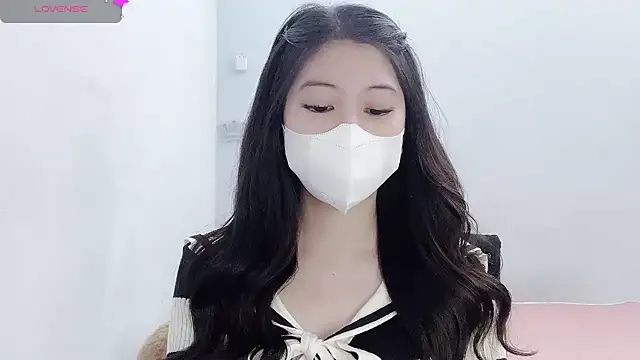 tanhxiu online show from 11/10/25, 01:38