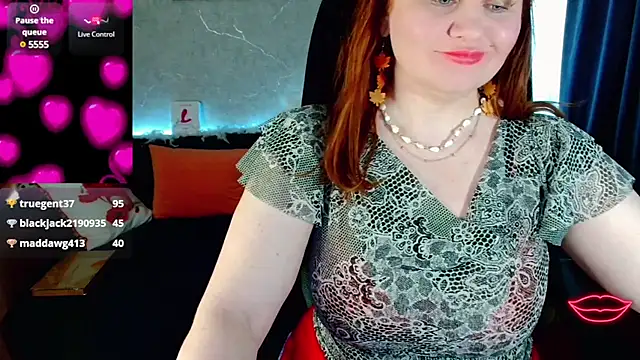 Snapshot of Nikki_March chatting on 03/18/25, 09:23 Nikki March online show from 03/18/25, 09:23