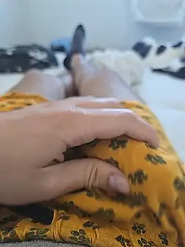 tibi2003 10 online show from 09/20/25, 10:53