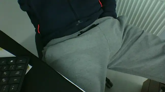 Koraymoray15 online show from 02/11/25, 01:41