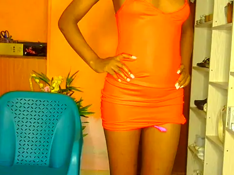 Naughtygal98 online show from 06/14/26, 02:24