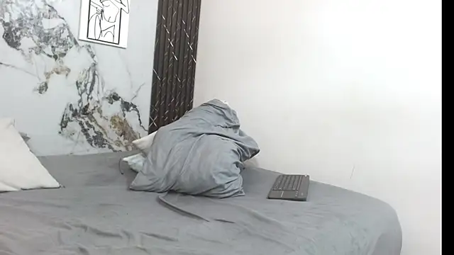 adaraacox online show from 10/05/25, 11:17