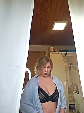 zarina3003 online show from 02/19/26, 08:44