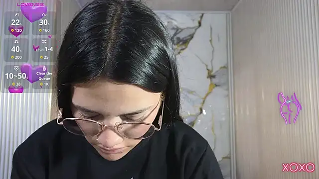 Chiara tay online show from 04/14/26, 08:25