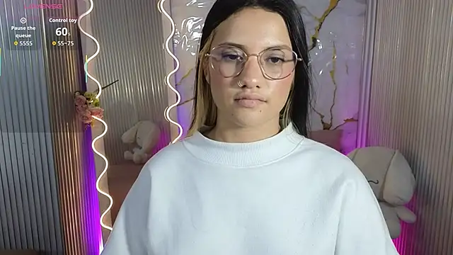 Chiara tay online show from 04/25/26, 07:11