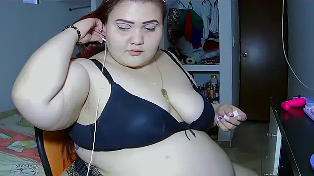 Snapshot of Jones_alexia chatting on 06/01/26, 11:04 Jones alexia online show from 06/01/26, 11:04