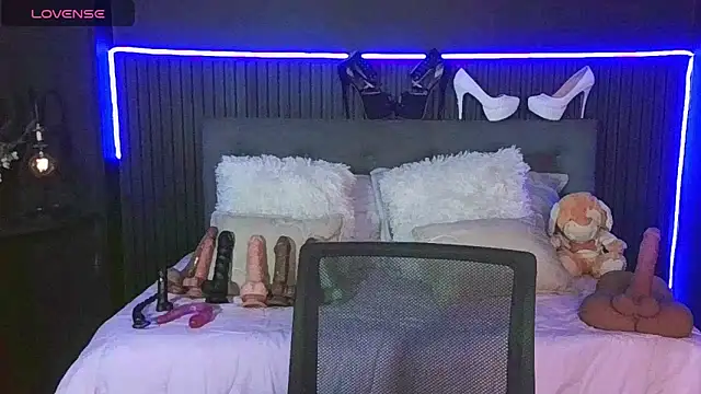 noa  01 online show from 05/22/26, 01:42