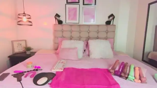 noa  01 online show from 11/26/25, 02:06