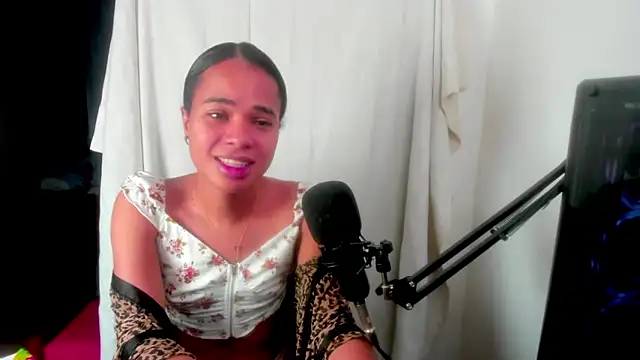 meghanSusexx online show from 12/18/25, 02:38