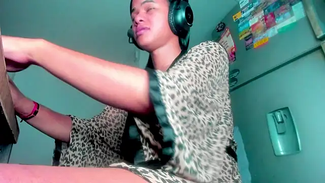 meghanSusexx online show from 02/17/26, 11:35