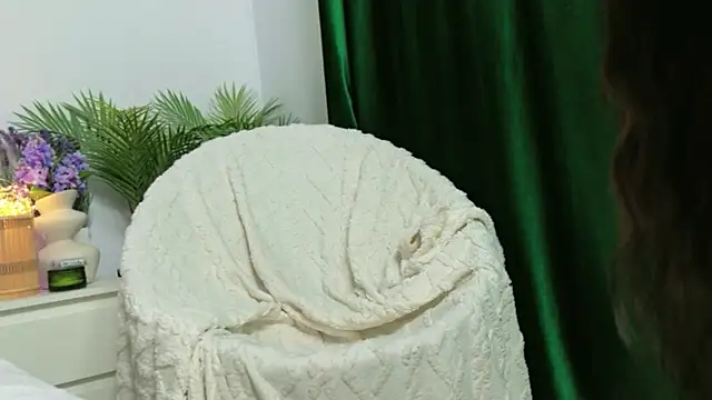zoey marie online show from 05/17/26, 01:44