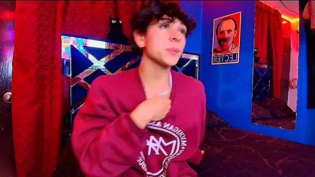 Luke Howland online show from 12/05/25, 12:54