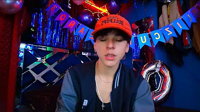 Luke Howland online show from 11/11/25, 12:16