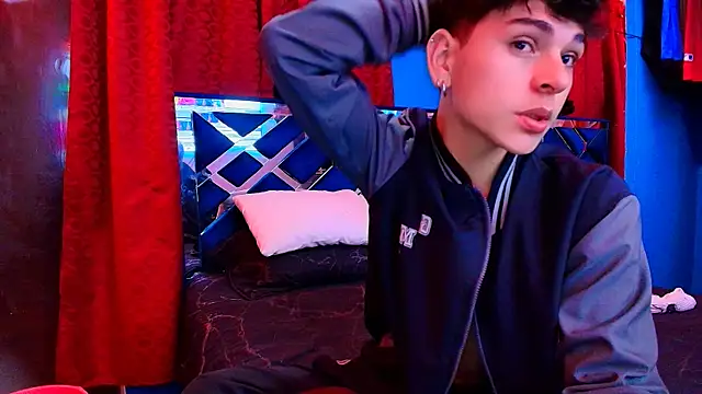 Luke Howland online show from 02/19/26, 02:52