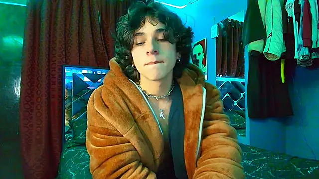 Snapshot of Luke_Howland chatting on 03/14/25, 10:05 Luke Howland online show from 03/14/25, 10:05