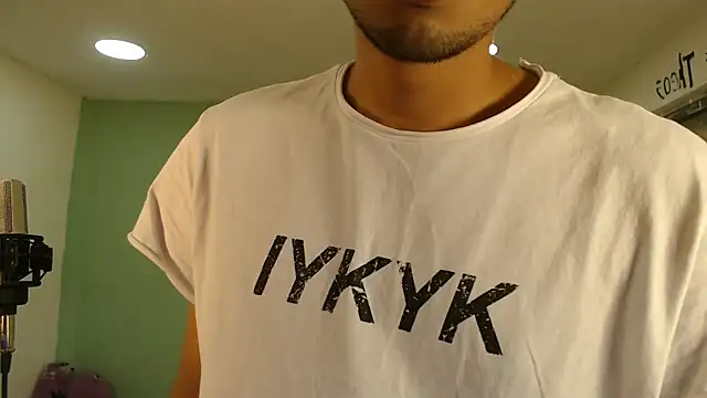 danielitopapuu online show from 12/17/25, 04:56