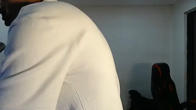 danielitopapuu online show from 11/12/25, 03:32