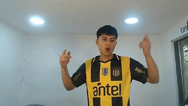 danielitopapuu online show from 11/04/25, 02:32