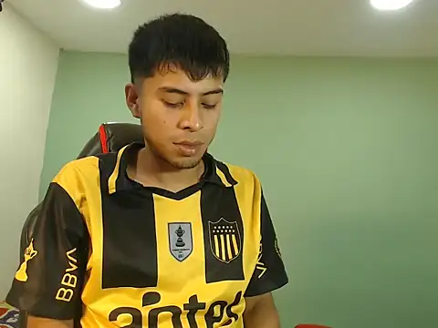 danielitopapuu online show from 12/17/25, 04:50