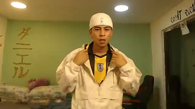 danielitopapuu online show from 07/15/26, 04:19