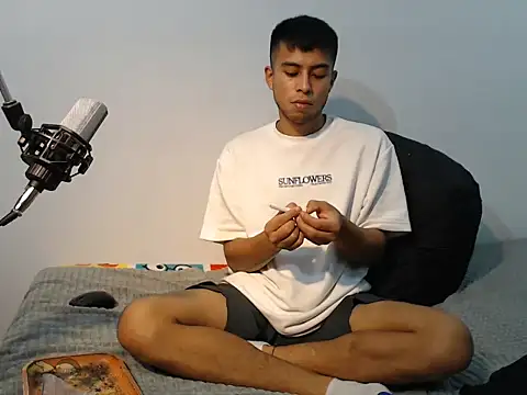 danielitopapuu online show from 02/27/25, 05:51