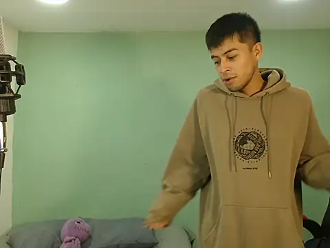 danielitopapuu online show from 11/28/25, 10:48