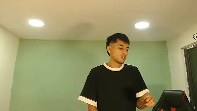 danielitopapuu online show from 12/16/25, 12:59