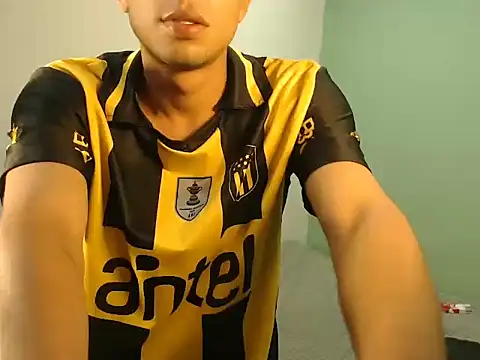 danielitopapuu online show from 11/21/25, 04:00