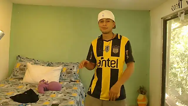 danielitopapuu online show from 04/10/26, 03:19