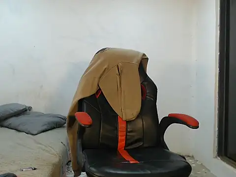 danielitopapuu online show from 10/23/25, 12:42