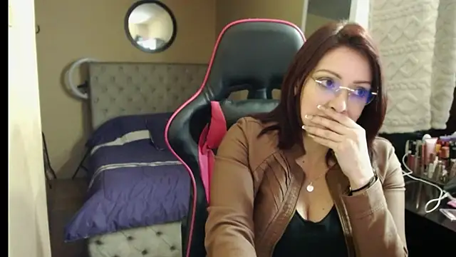 Carol Scottt online show from 11/13/25, 04:49