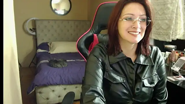 Carol Scottt online show from 10/03/25, 10:00