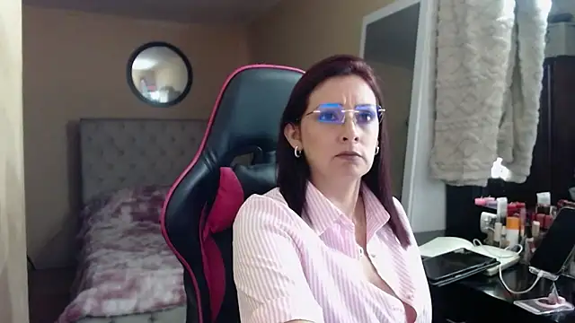 Snapshot of Carol_Scottt chatting on 05/19/26, 07:21 Carol Scottt online show from 05/19/26, 07:21