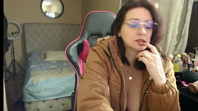 Carol Scottt online show from 12/22/25, 09:20