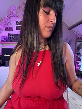 Snapshot of CarolaDrago chatting on 04/17/26, 08:17 CarolaDrago online show from 04/17/26, 08:17