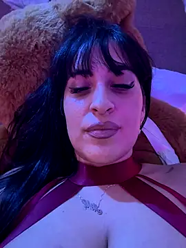 CarolaDrago online show from 10/22/25, 07:57