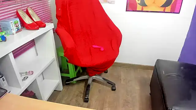 Mishka   online show from 03/22/25, 07:57