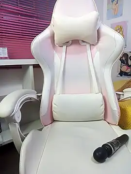 Mishka   online show from 12/04/25, 10:42